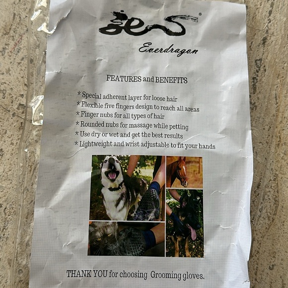 PET GROOMING GLOVES Dogs, cats, short/long fur or other pets ONE SIZE FITS MOST - Picture 9 of 11